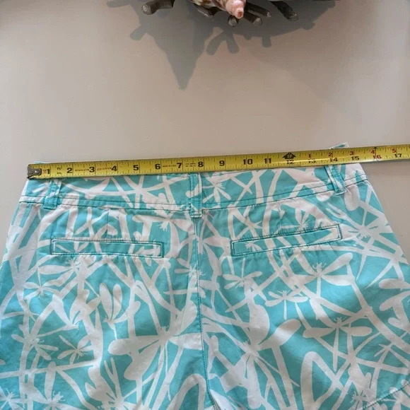 Lilly Pulitzer Light My Fire Blue Dragonfly Print Cotton Shorts Preppy Size 4 - Picture 10 of 11